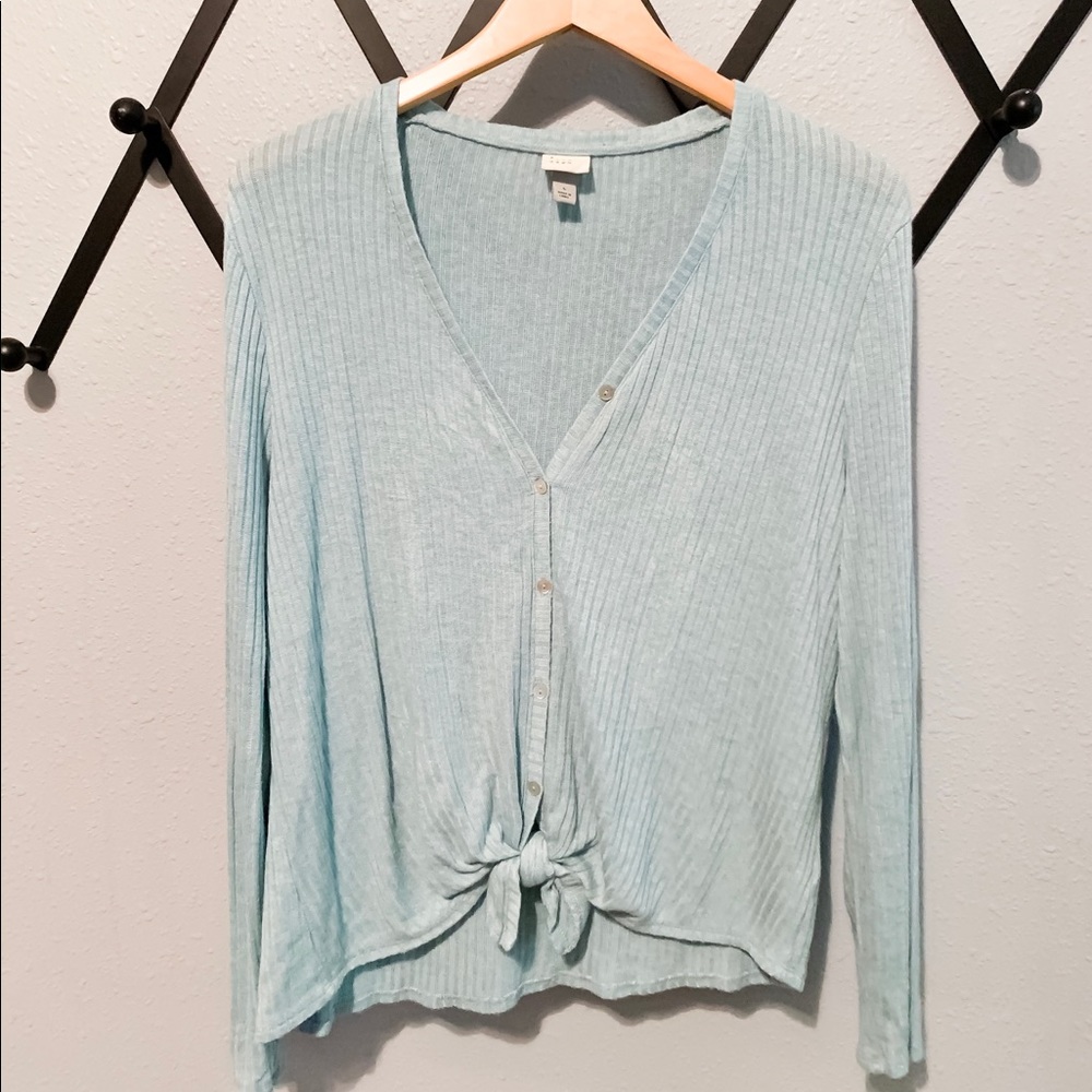 Target blue button down front tie shirt